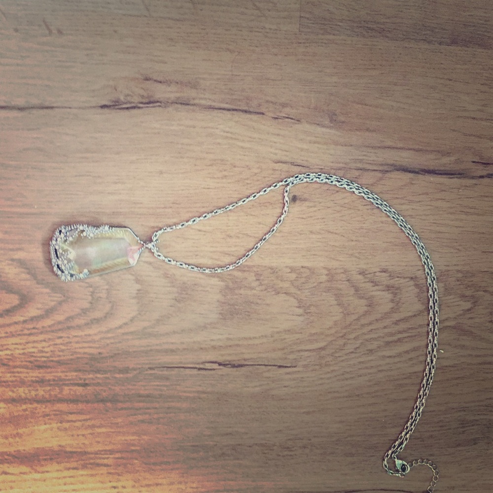 Chloe and Isabel Ocean lace long pendant necklace